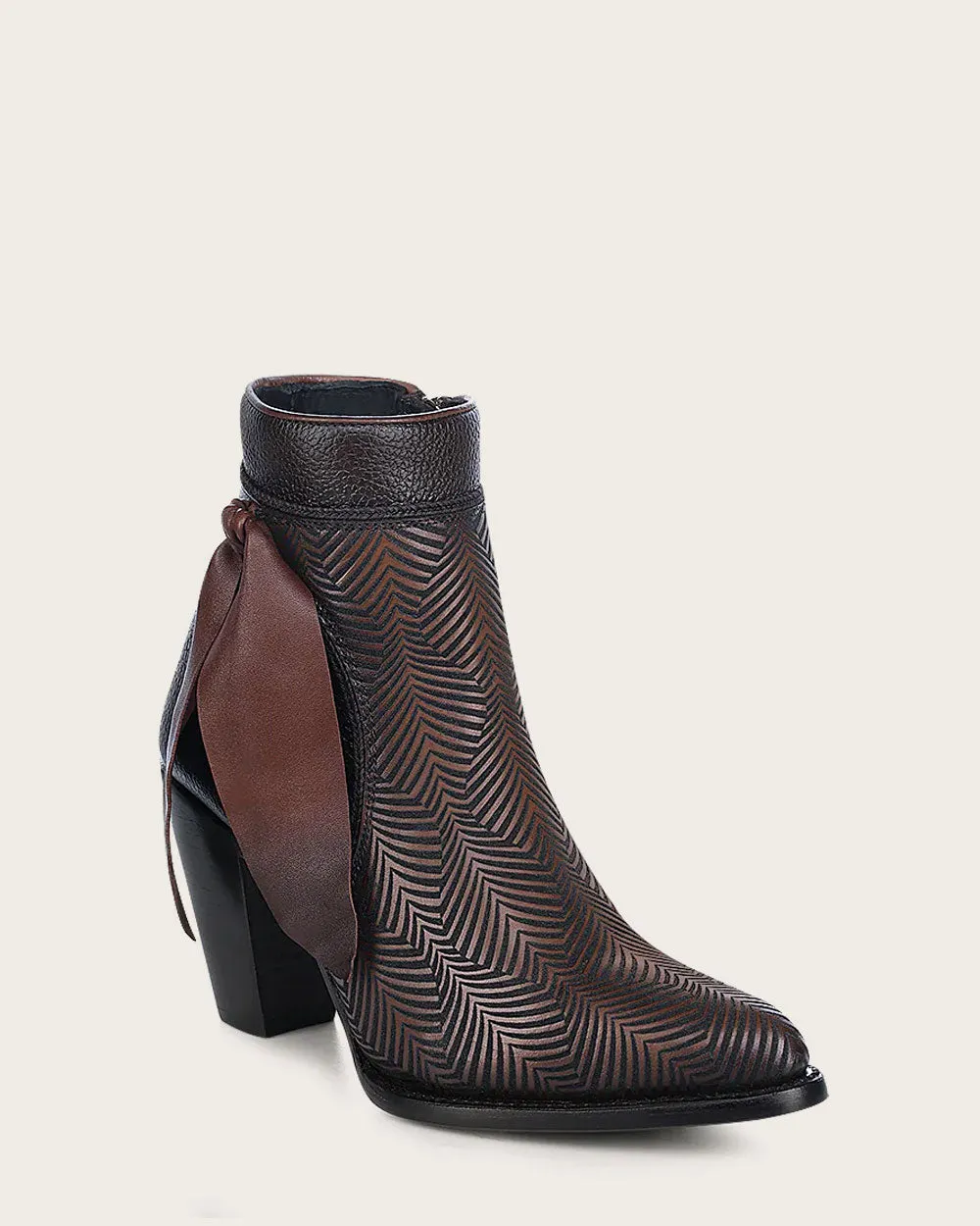 Ankle engraving brown bootie