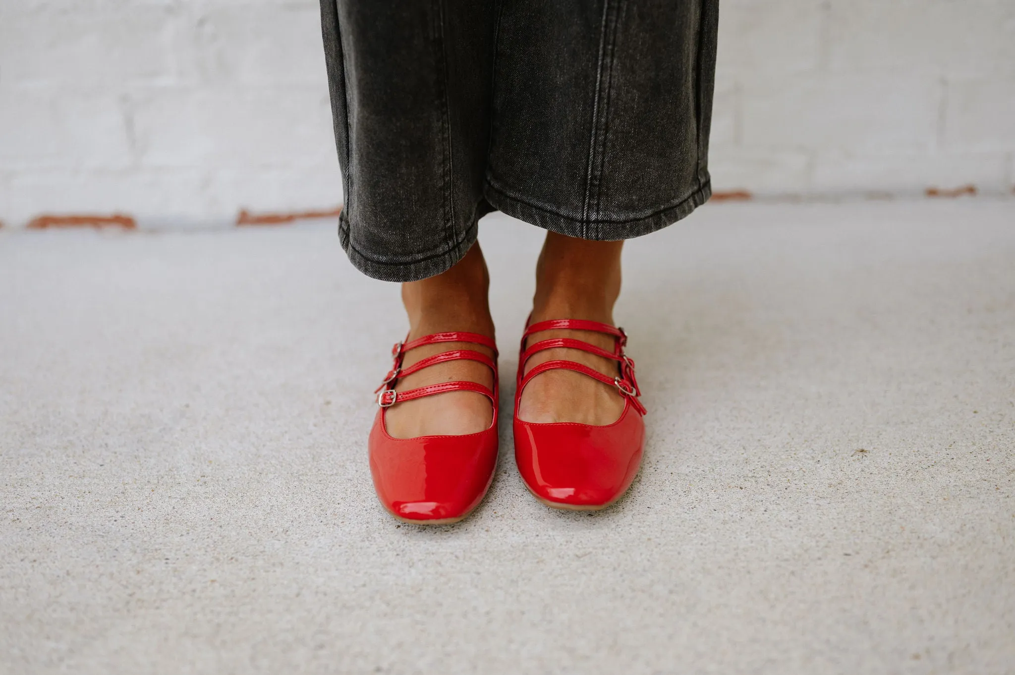 Layne Flats-Red