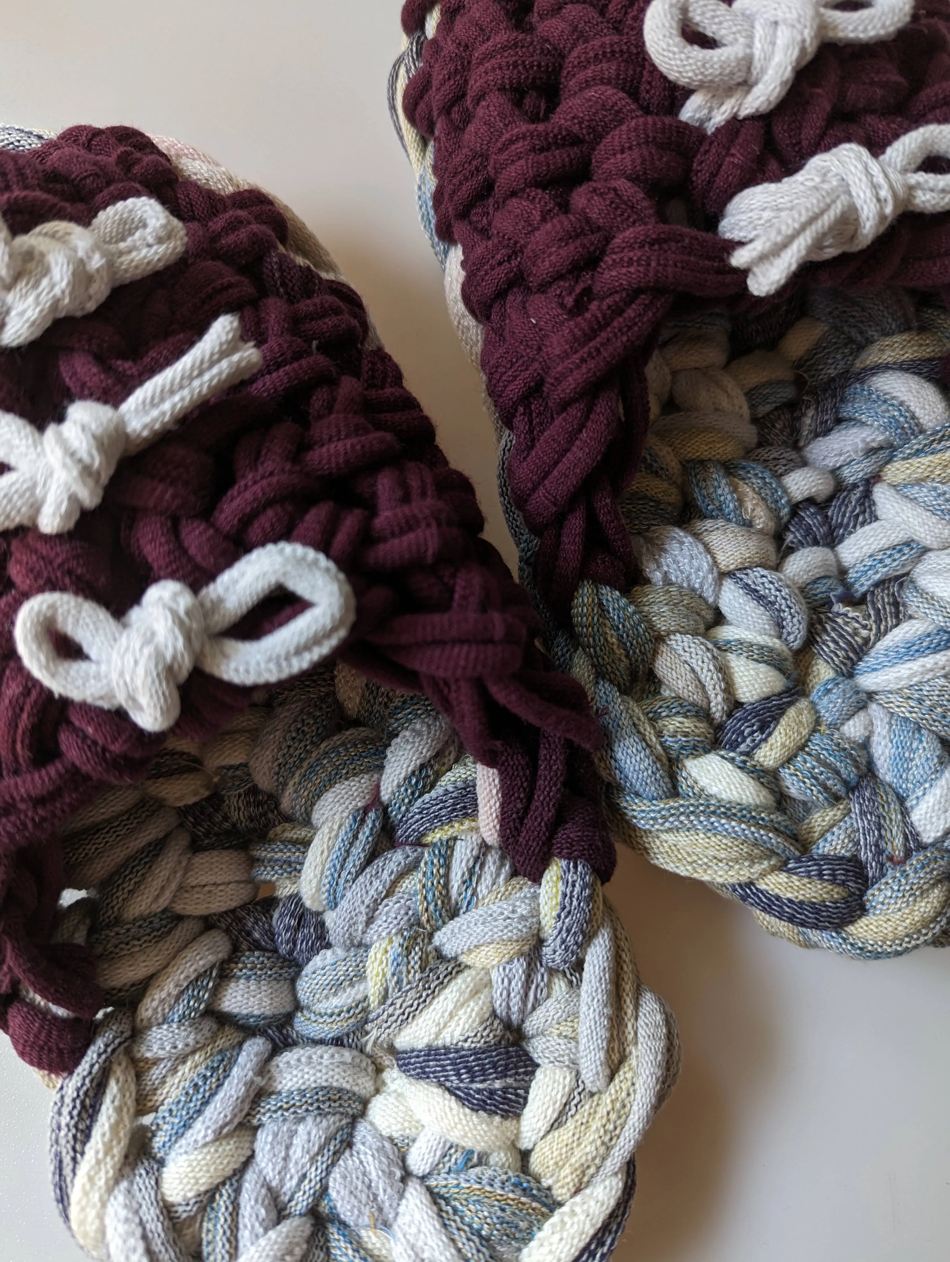 Medium | Knit up-cycle slippers 2023-M03 [Medium]