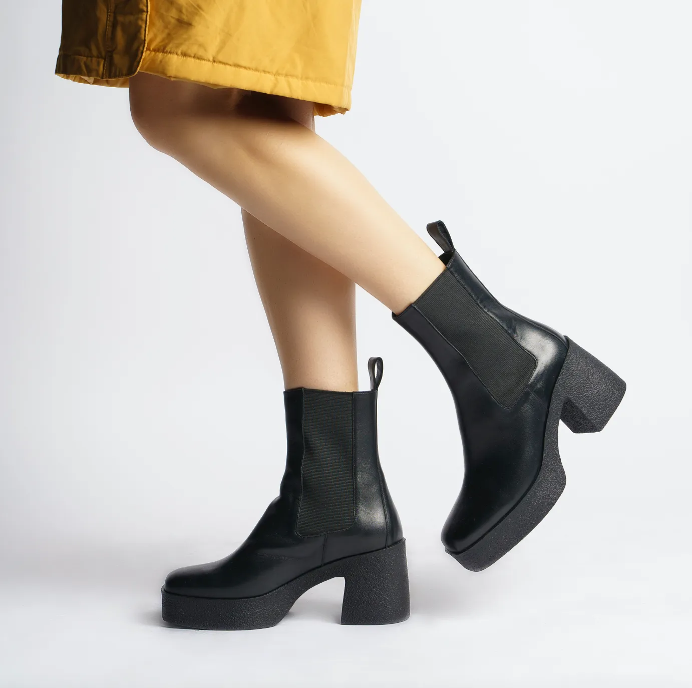 Momo Black Leather Chelsea Boots