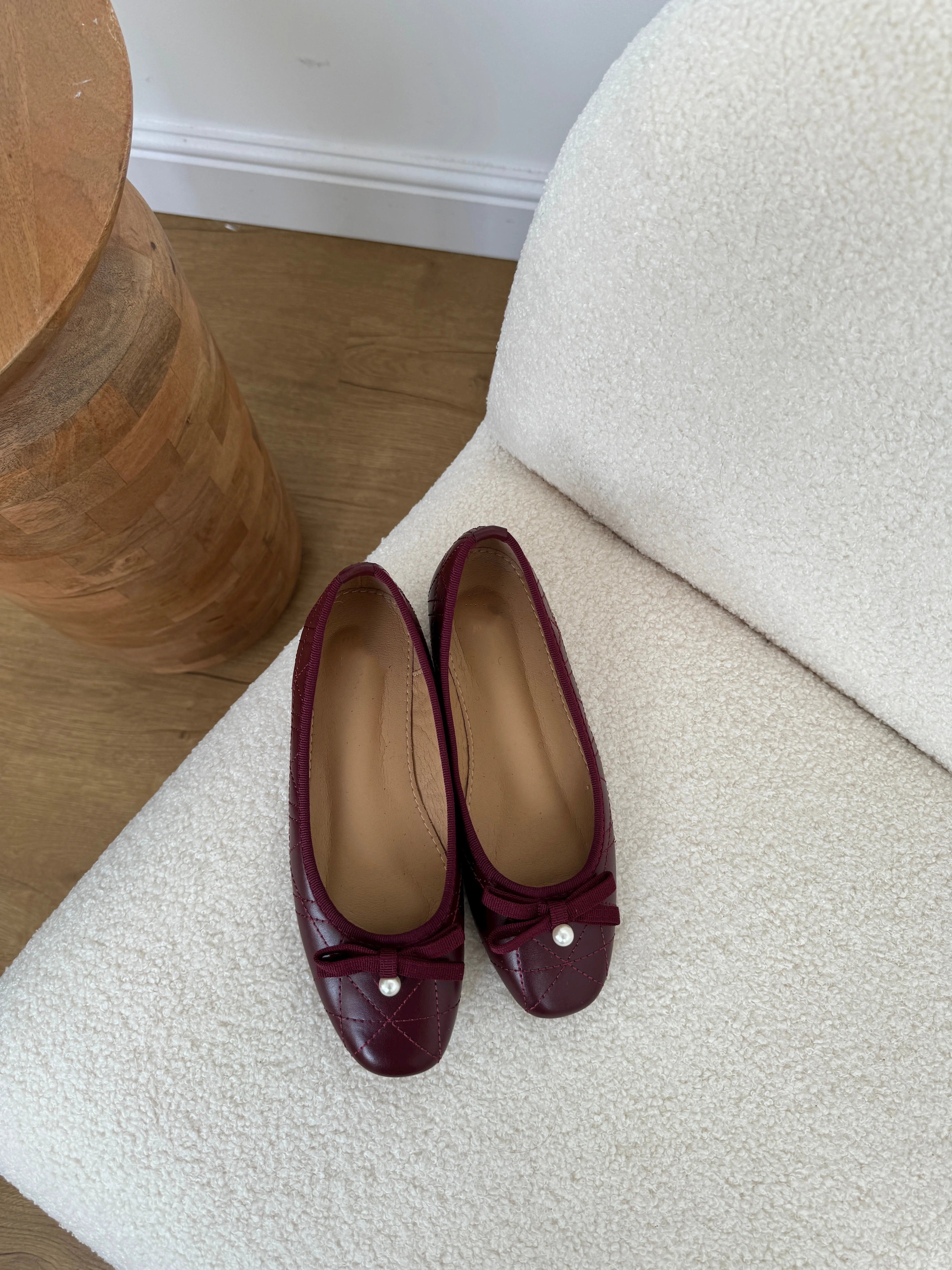 ria ballet flats in burgundy