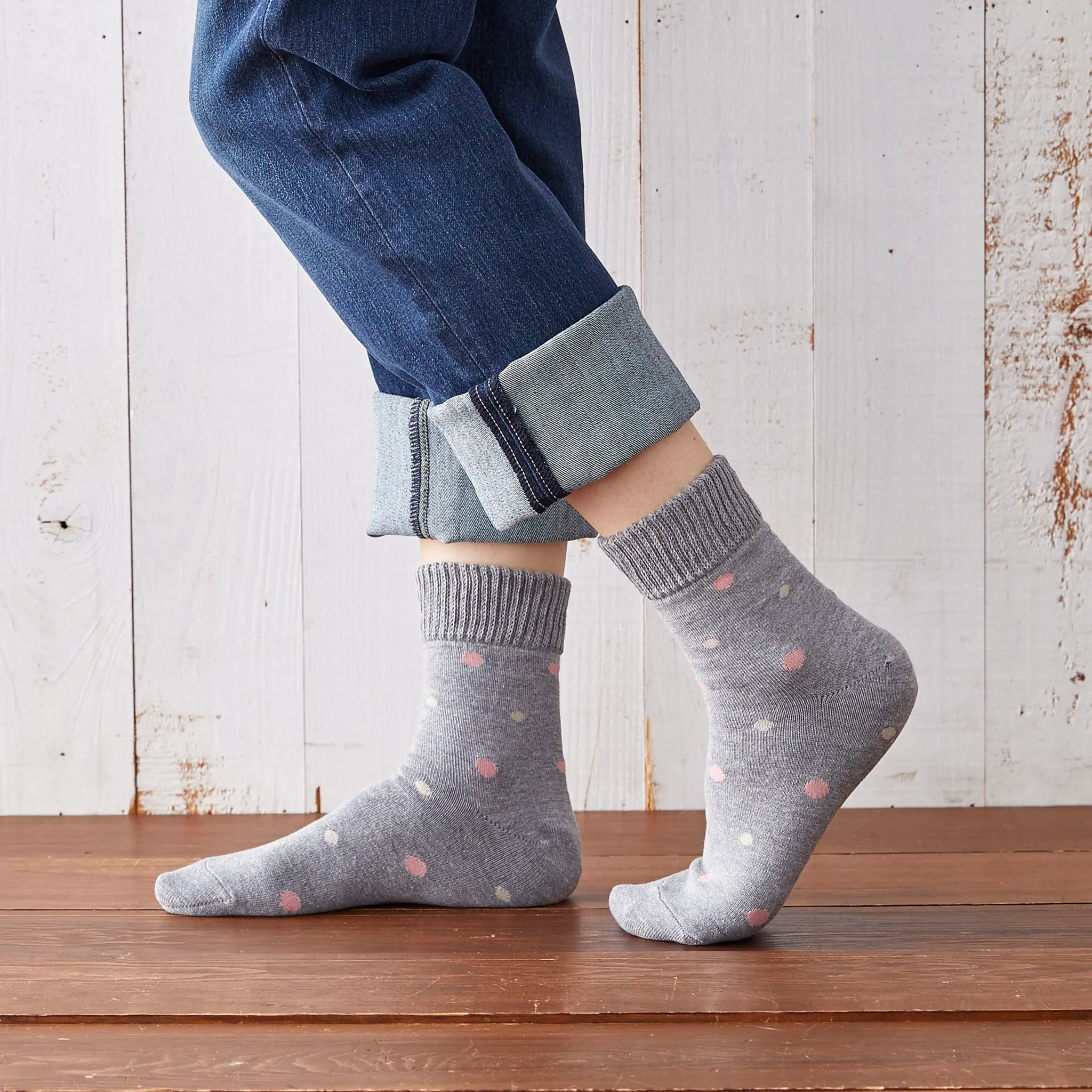 Smooth-heel socks double-layer wool blend [Polka dots] - 727