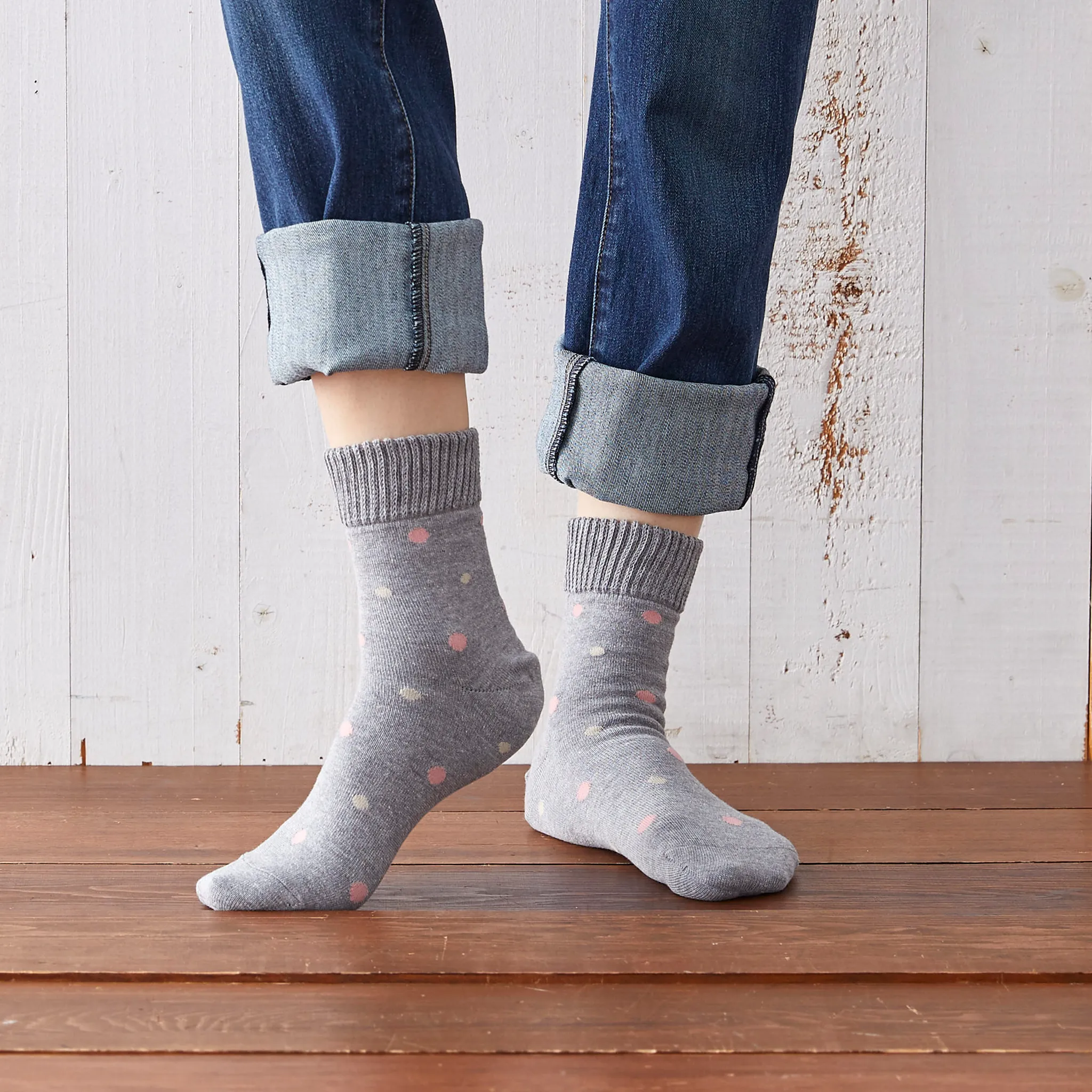 Smooth-heel socks double-layer wool blend [Polka dots] - 727