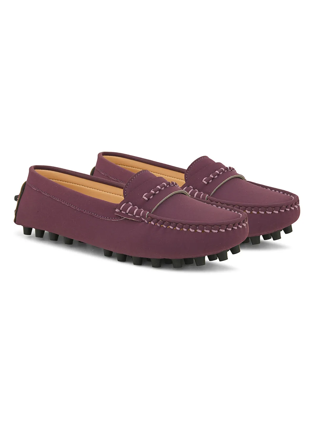 Women Solid Loafers With Thread Detailing