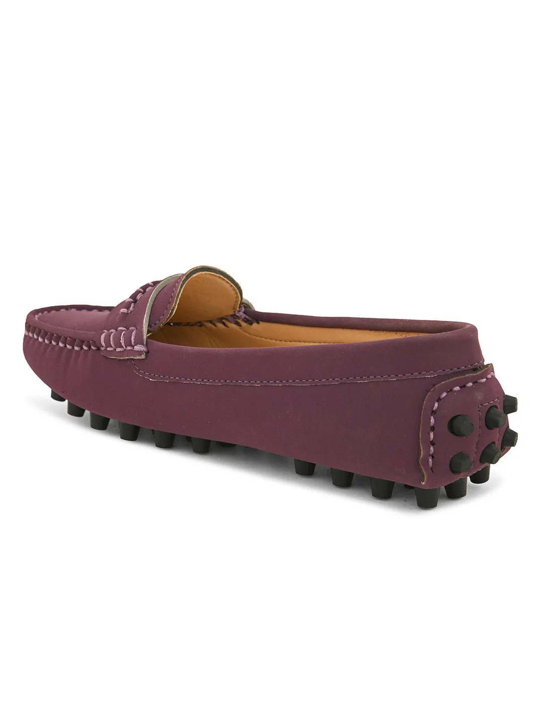 Women Solid Loafers With Thread Detailing