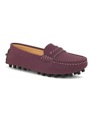 Women Solid Loafers With Thread Detailing